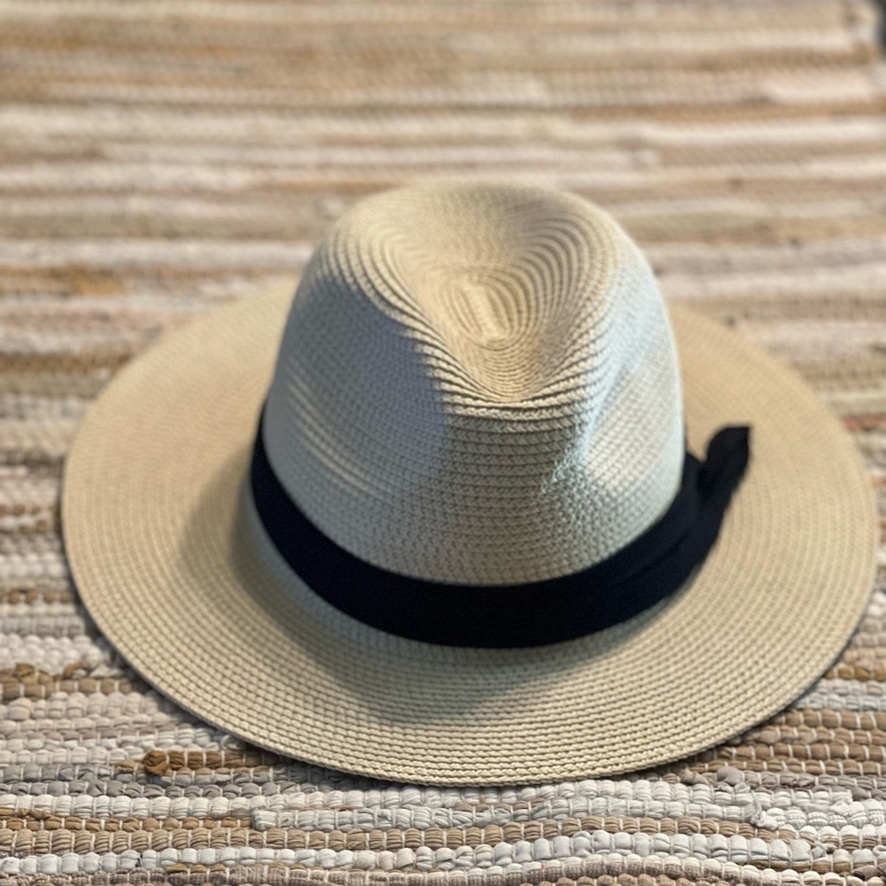 Straw Hat - Natural Color